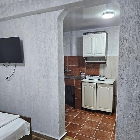 Guest House 2 Floor Batumi Esterno foto