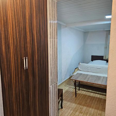 Guest House 2 Floor Batumi Esterno foto