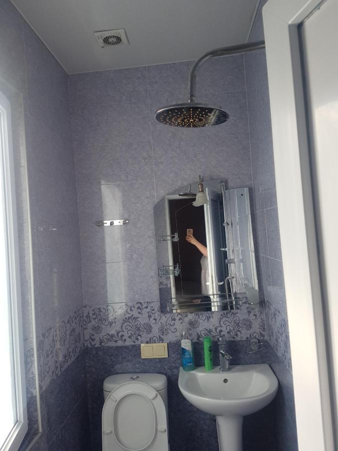 Guest House 2 Floor Batumi Esterno foto