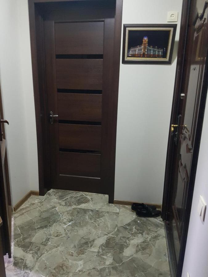 Guest House 2 Floor Batumi Esterno foto