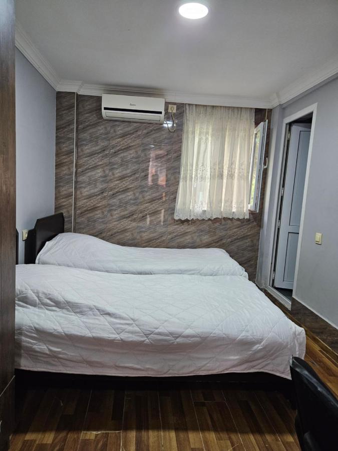 Guest House 2 Floor Batumi Esterno foto