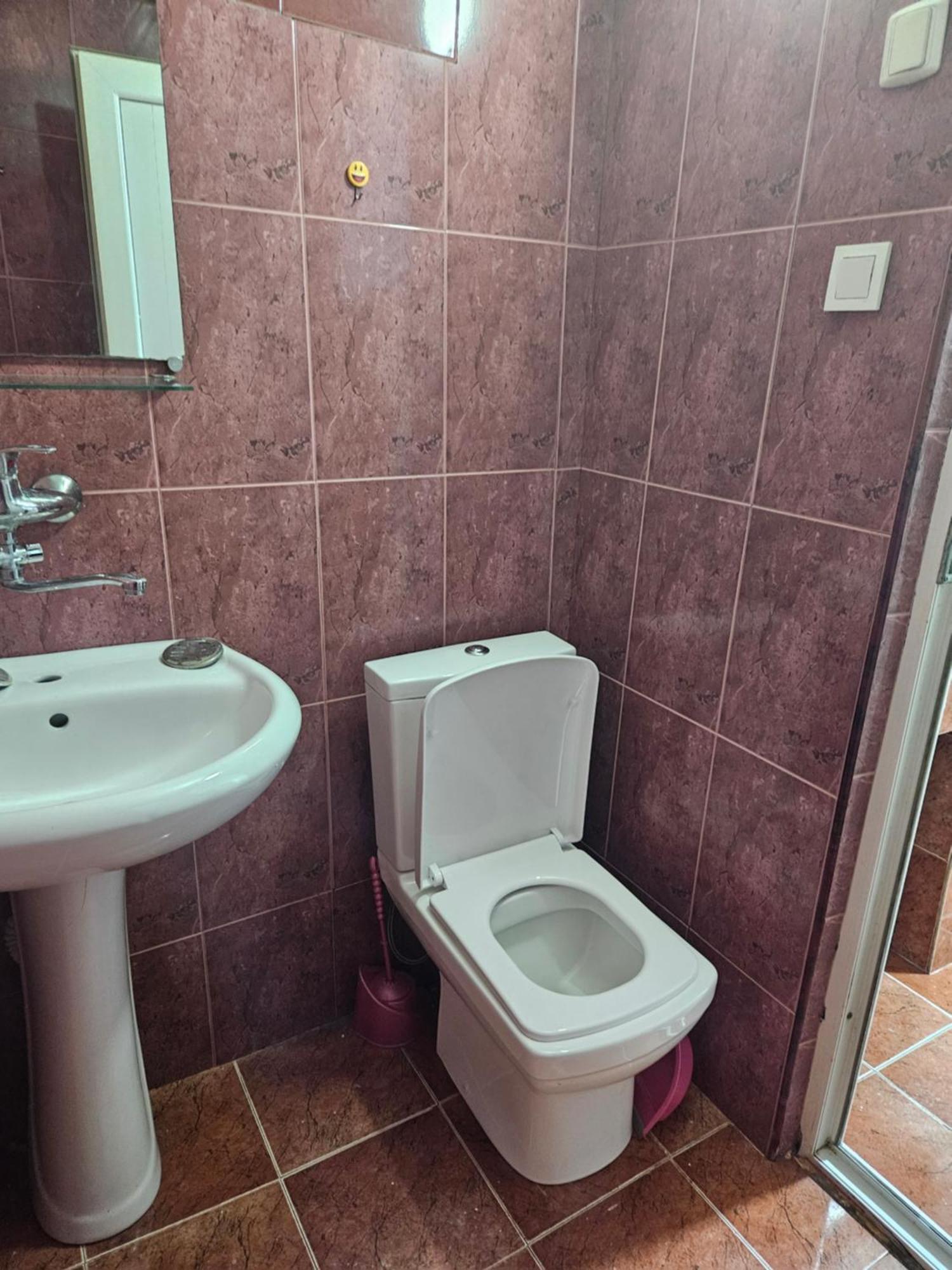 Guest House 2 Floor Batumi Esterno foto