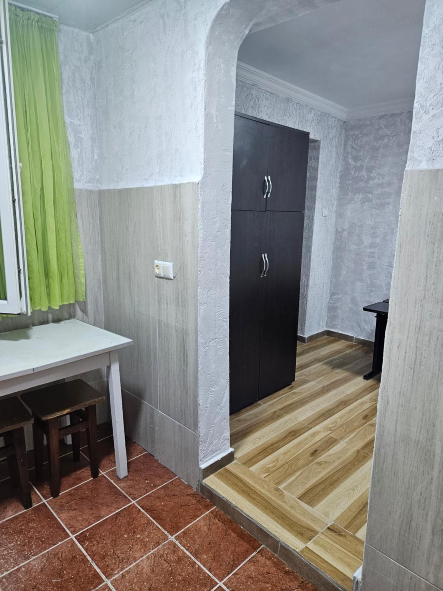 Guest House 2 Floor Batumi Esterno foto