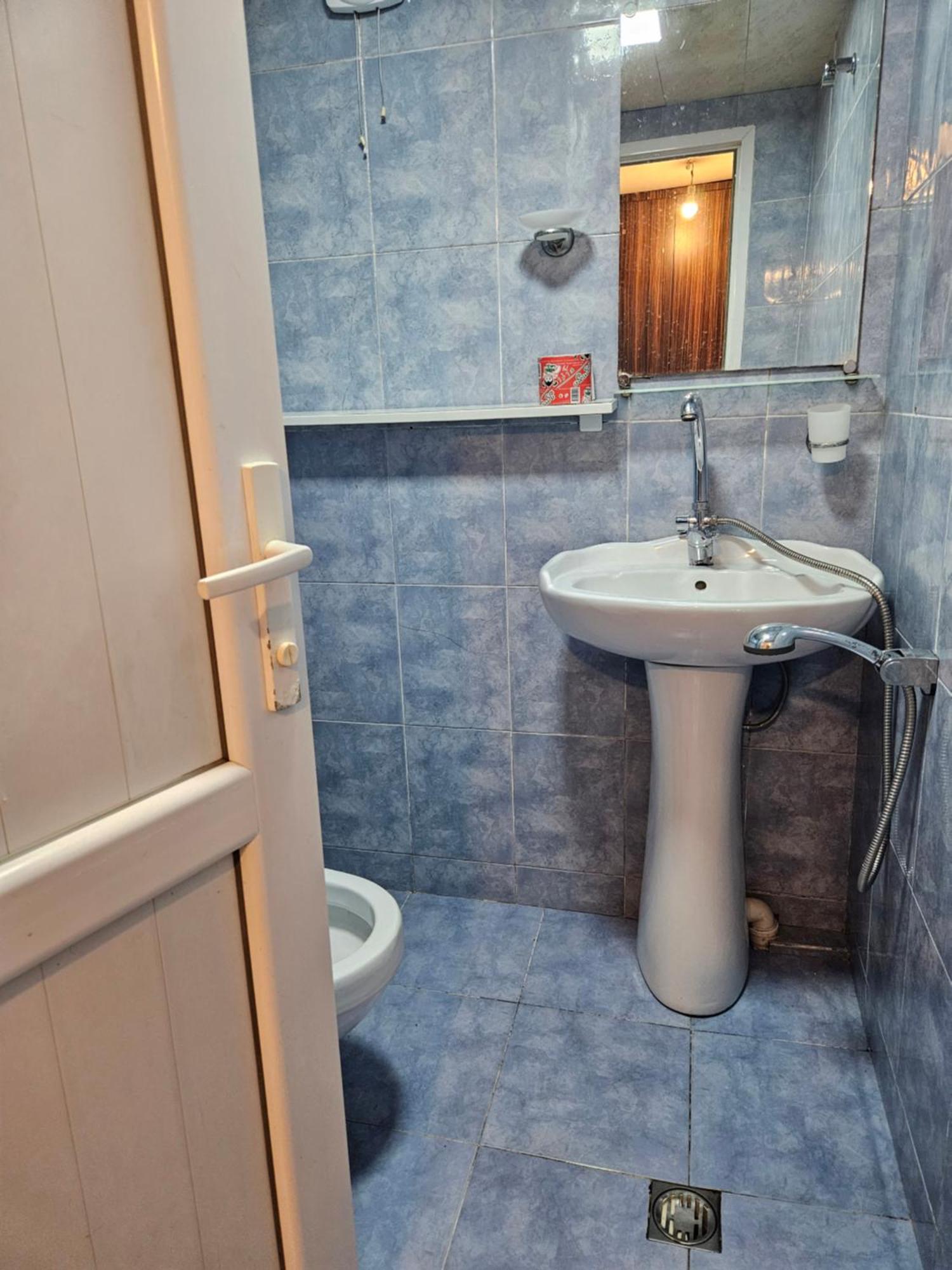 Guest House 2 Floor Batumi Esterno foto