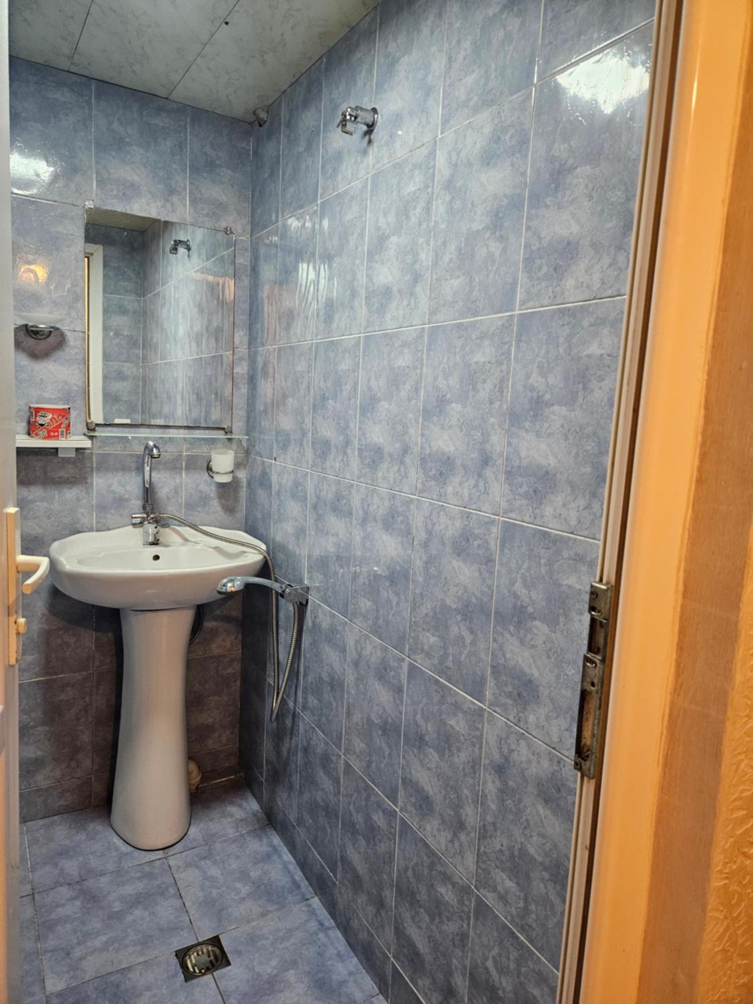 Guest House 2 Floor Batumi Esterno foto